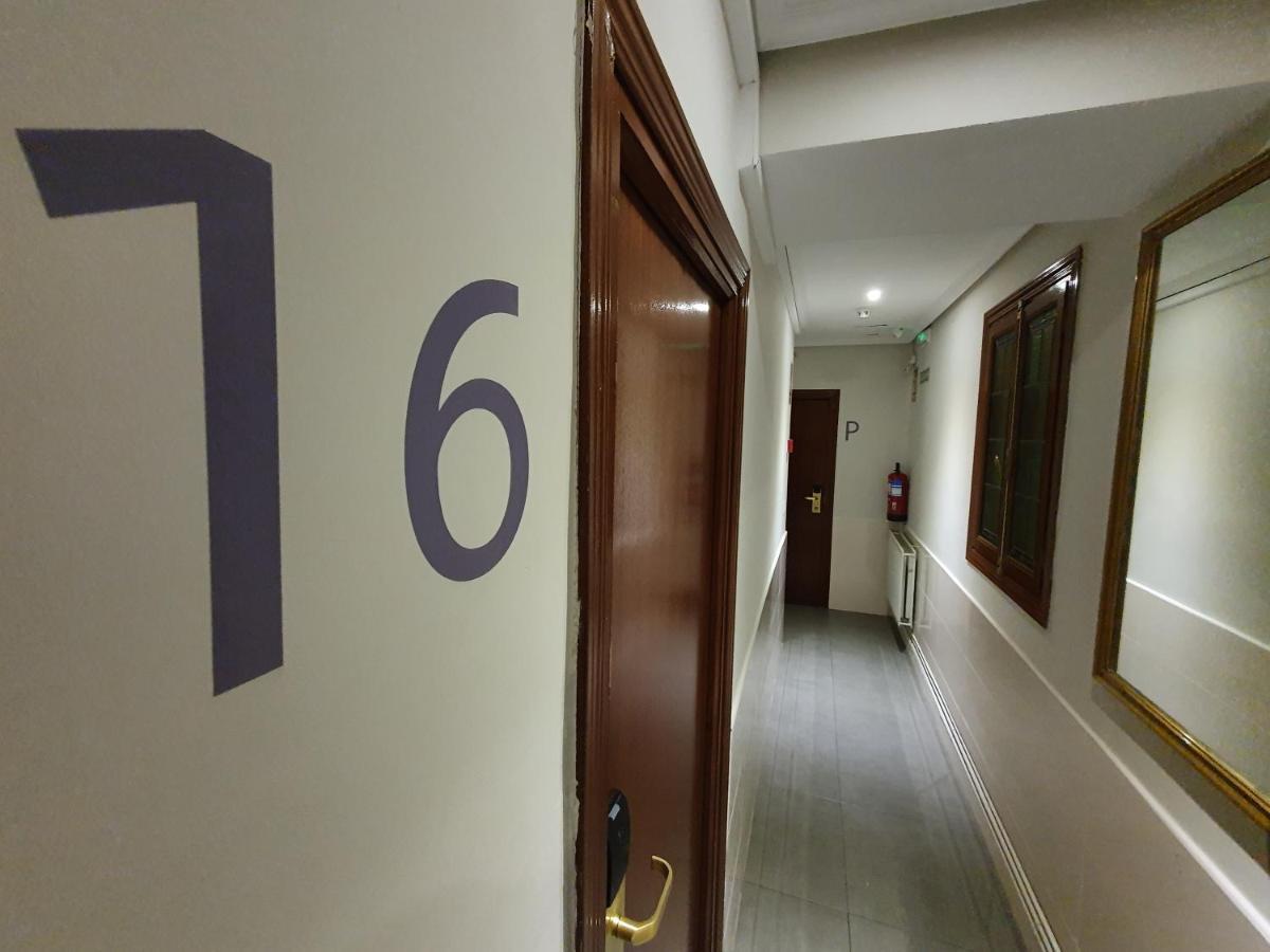 Ch Plaza D'Ort Rooms IV Madrid Kültér fotó