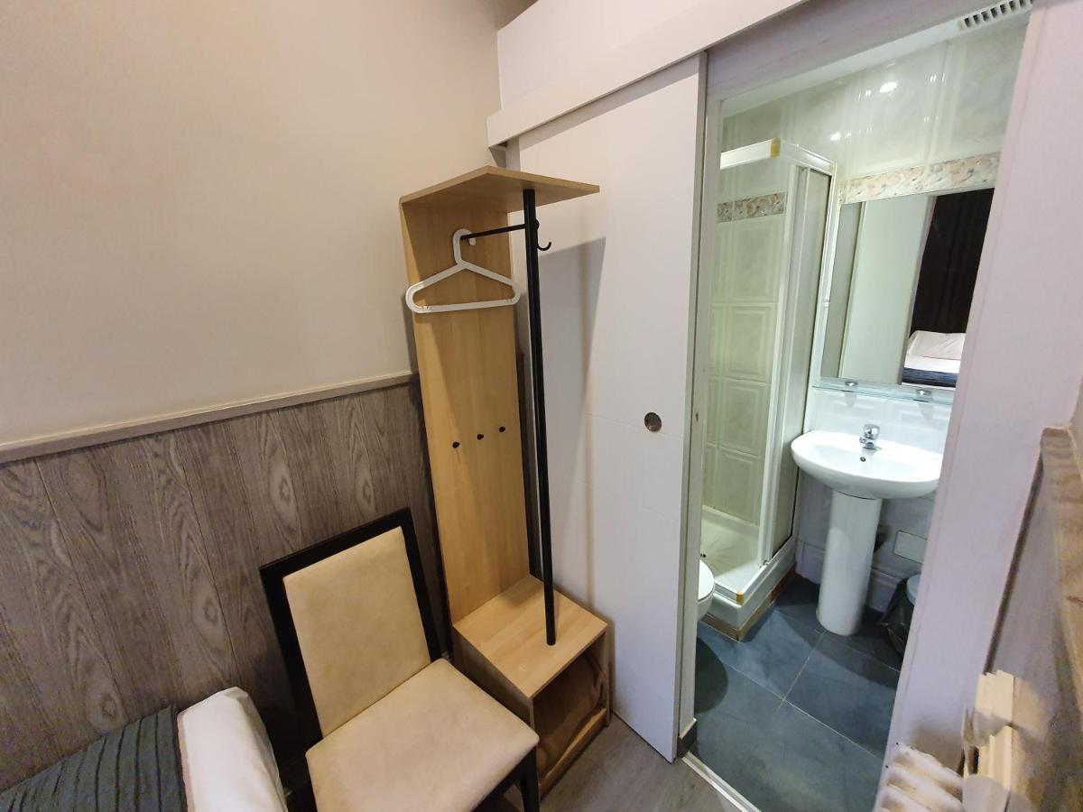Ch Plaza D'Ort Rooms IV Madrid Szoba fotó