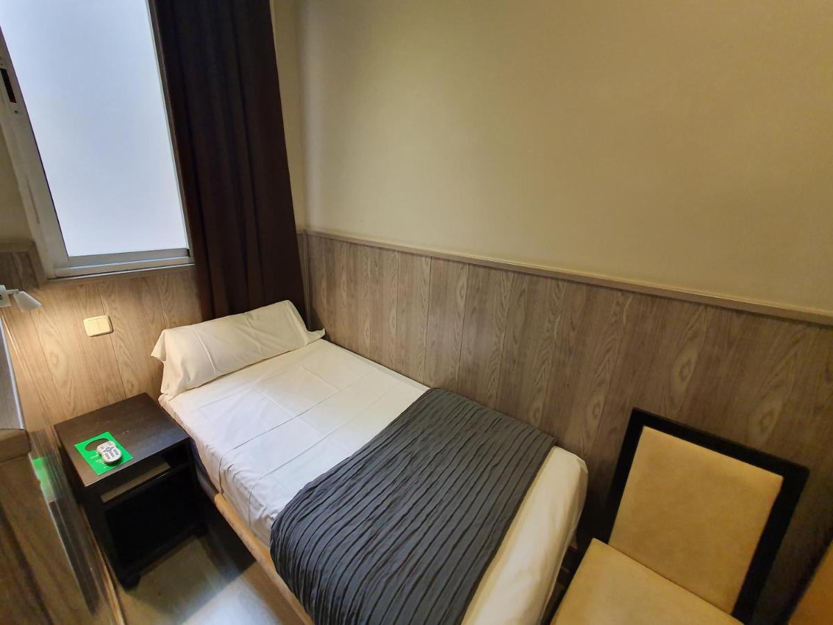 Ch Plaza D'Ort Rooms IV Madrid Kültér fotó