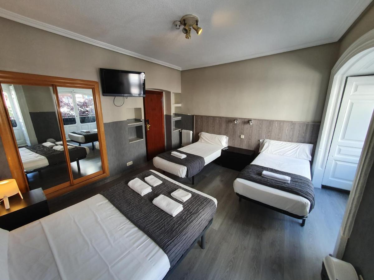 Ch Plaza D'Ort Rooms IV Madrid Kültér fotó